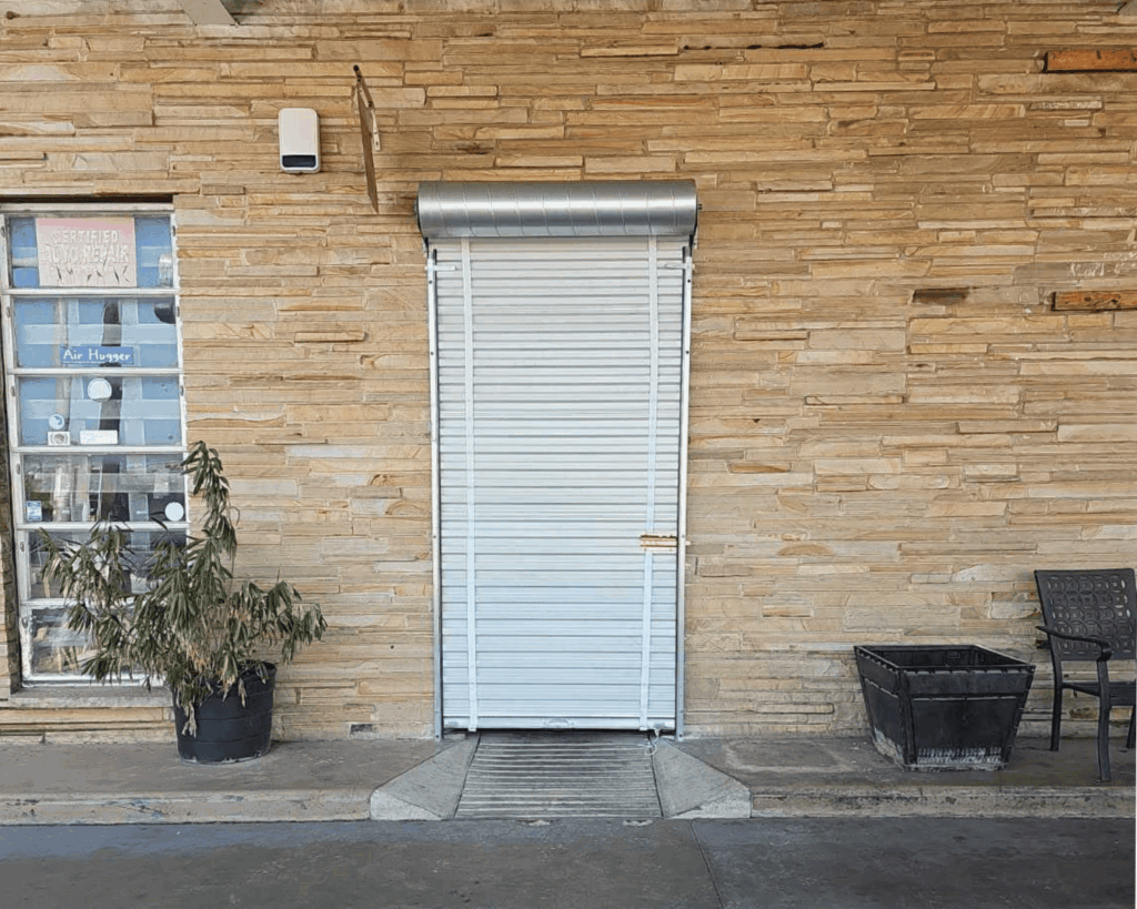 a steel roll up single commercial door installed by garage up technicians